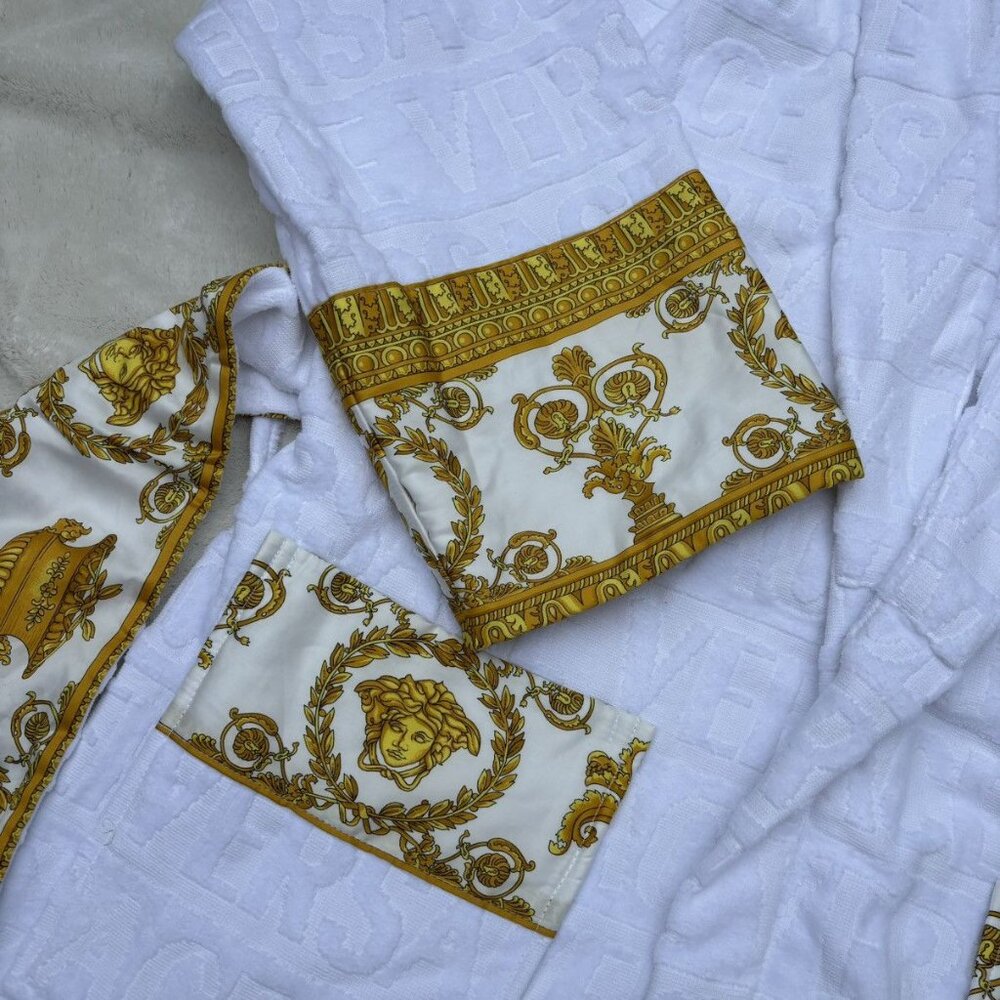 Versace White / Gold Baroque Embossed Robe - Picture 3 of 3